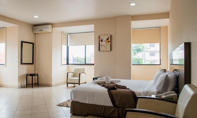 Central B Hotel | Resotel