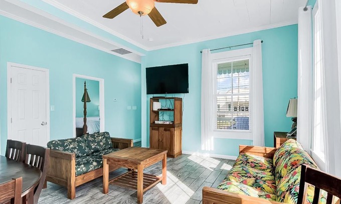 Galveston House | Rest Ashore