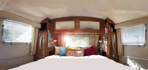 South Oceanside House | Retro Star-Wagon, Ocean Breez at Dolby Sound Studio
