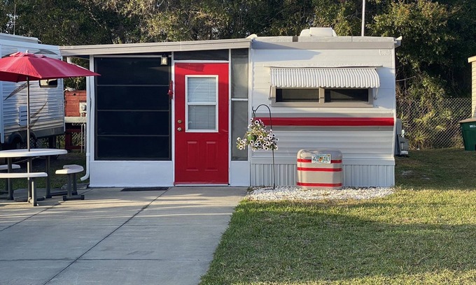 Punta Gorda House | Retro Trailer in over +55 Park with many amenities!