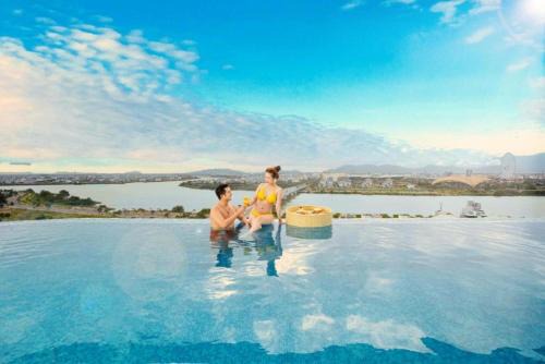 Ngu Hanh Son Hotel | RHM Luxury Hotel And Suite