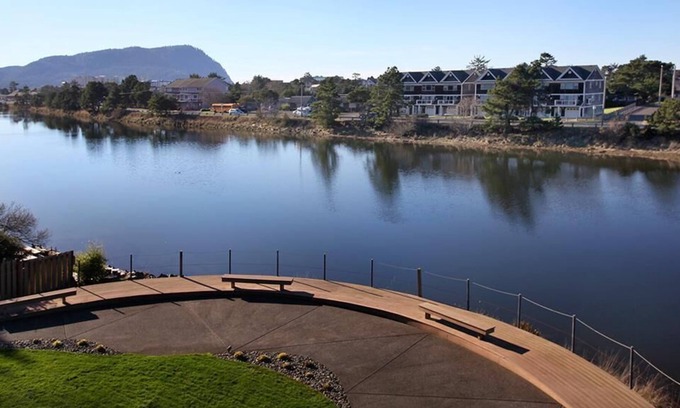 Seaside Condo | River's Edge at Bridgeport