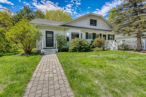 Ogunquit House | Riverbank
