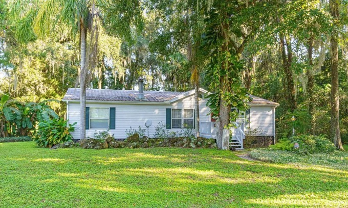 Lake Panasoffkee House | Riverfront Home with Boat Dock