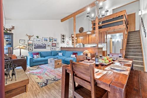 Moose Wilson Road Apartment | RMR: Columbine 1023 Condo in The AspensWilsonWY