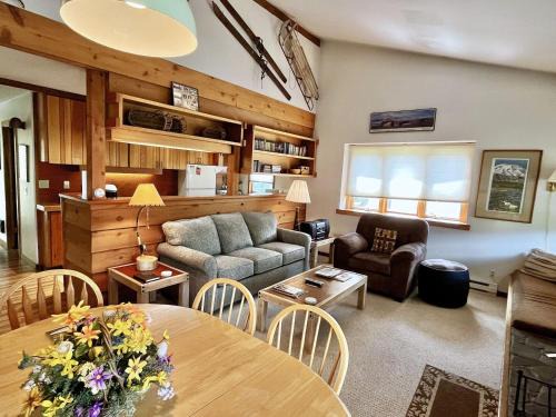 Moose Wilson Road Apartment | RMR: Geranium 2621 Condo in The AspensWilsonWY