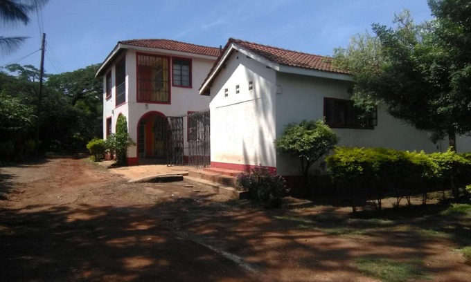 Kisumu House | Robert's Village Inn