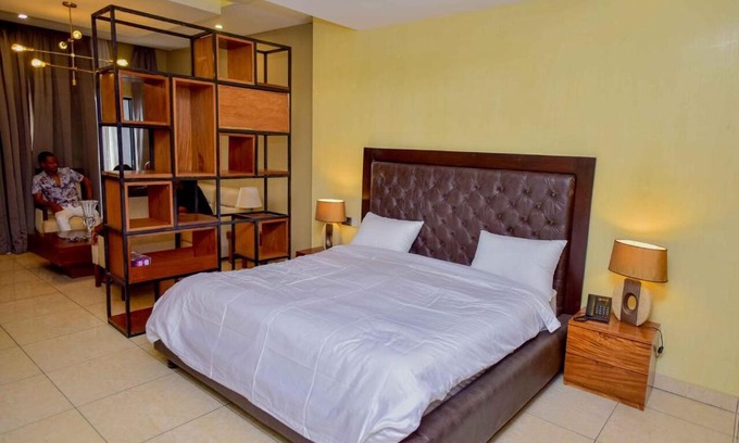 Bandalungwa Hotel | Robyson Residency Kinshasa