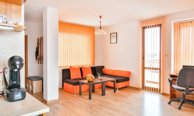 Varna City Centre Apartment | Roman Thermae,steps from the sea