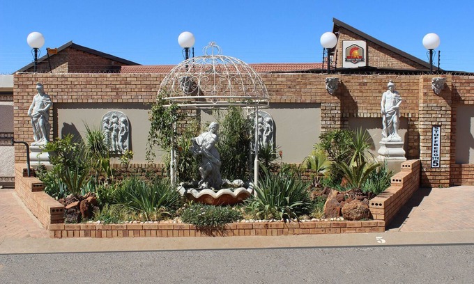 Carletonville House | Romans Rest Guest House