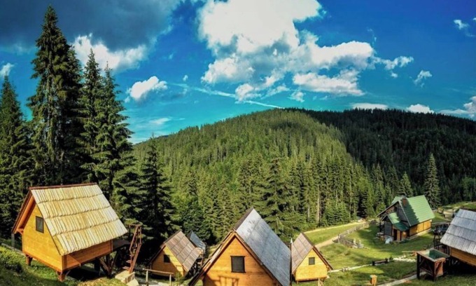 Montenegro House | Romantic sky view bungalow for 3people