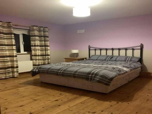 Williamstown House | Room 2 , Williamstown, Ireland