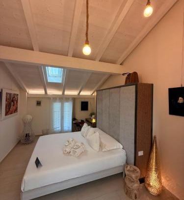 Reggio nell'Emilia House | ROOMS,REGGIO AFFITTACAMERE con Bagno Privato, TV, Clima , Wi-Fi
