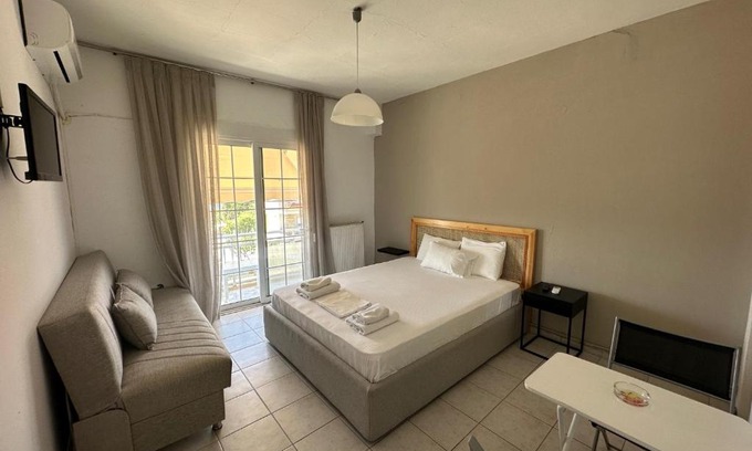 Nea Khili Apartment | Rooms to let STEFOS