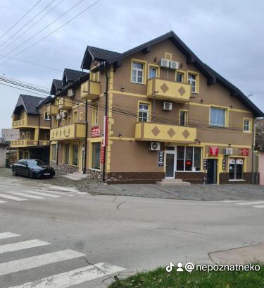 Subotica Apartment | Rooms Zimmer Sobe Prenociste Smestaj Miljaim