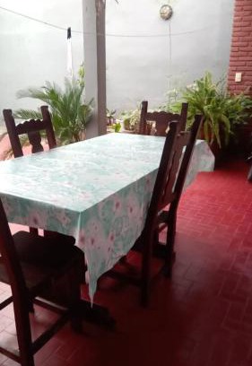 Formosa Department House | Rosales y mangos