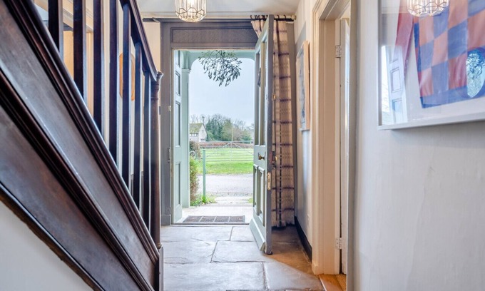 Westbrook Court House | Rosamond House - Four Bedroom House, Sleeps 8
