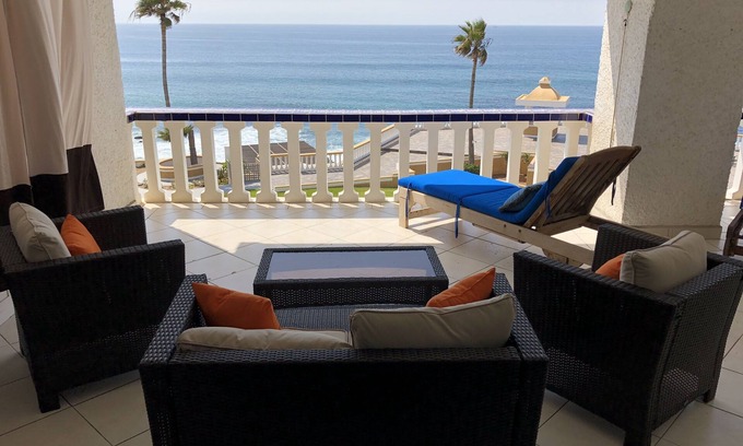 Rosarito Condo | ROSARITO BEACH FRONT 2 bedroom 2 full baths 180 degrees of OCEAN FRONT VIEW!