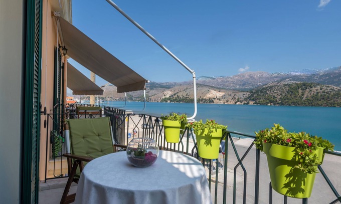 Argostoli Town House | Rouchotas Apartments