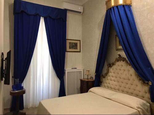 Naples City Centre Bed & Breakfast | Royal Gismonda
