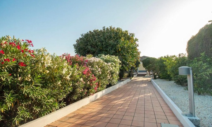 Old Town Apartment | Royal Playa Suite and Apartament -private parking- self chek out