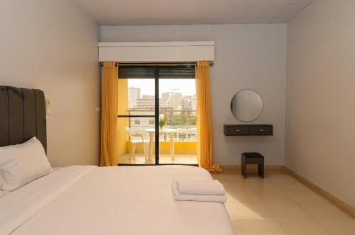 Point E Apartment | Royal room in a spacious apartment