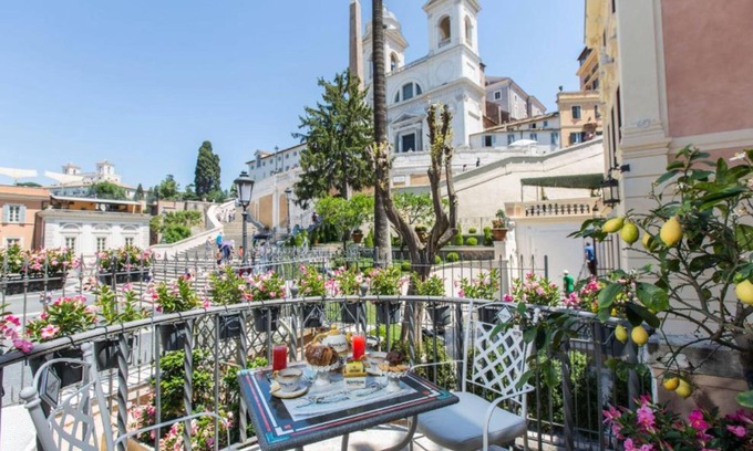 Rione IV Campo Marzio Hotel | Royal Suite Trinità dei Monti