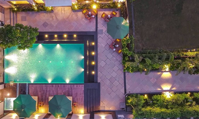 Taj Ganj Hotel | Royale Sarovar Portico Agra