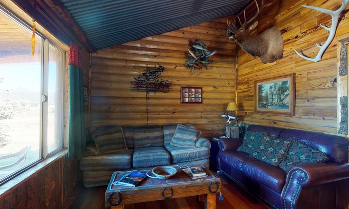 South Fork Cabin | Rustic bunk house surrounded by beauty w/fully equipped kitchen & free WiFi