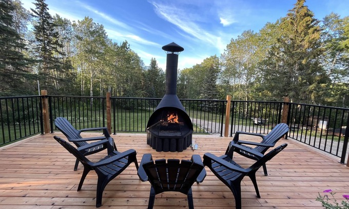 Sherwood Park Cabin | Rustic Cabin with glamour. Private, mature trees & close to provincial park