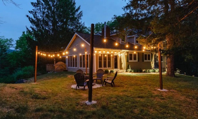Warwick House | Ryerson Getaway
