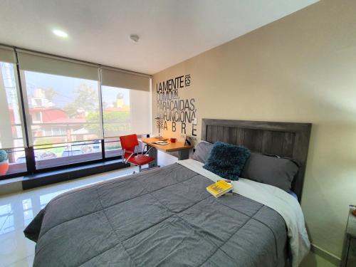 Ciudad Lopez Mateos Apartment | S08 MASTER SUITE Premium Frente al TEC CEM con Cocineta WiFi Balcón Parking Terraza