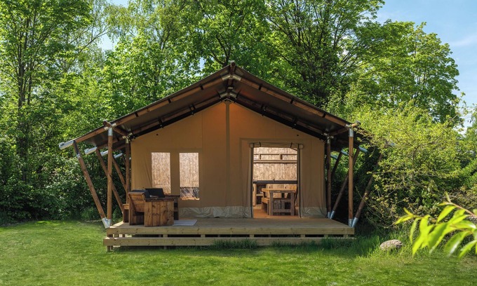 Zuna Resort | Safaritent met privé sanitair en extra groot terras | 8 personen