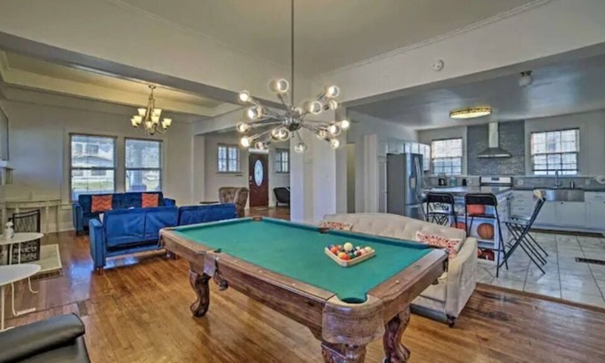 Norwood House | š„Safe, Spacious Uptown Pad Perfect 4 Large Groupsā¤ļø