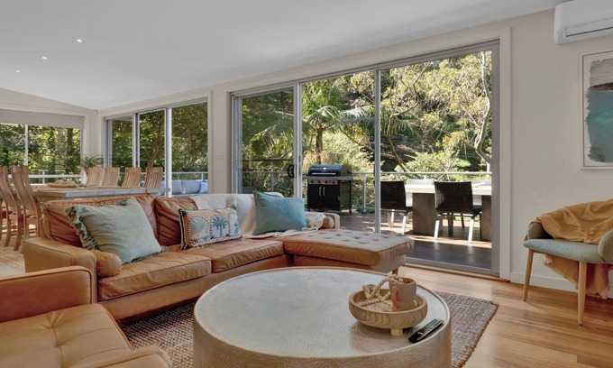 North Avoca House | Sage in Nth Avoca - Central Coast Beach Breaks