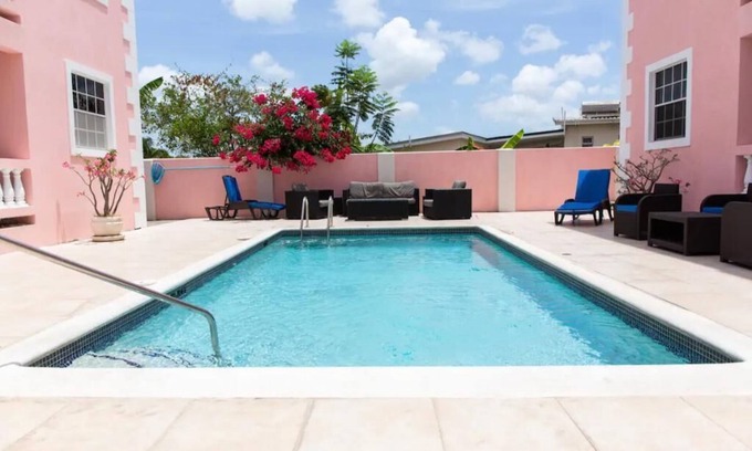 Maxwell Apartment | Saint Hill's The homely spot on the south coast