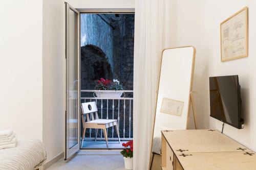 Quartieri Spagnoli Apartment | Salita Trinità
