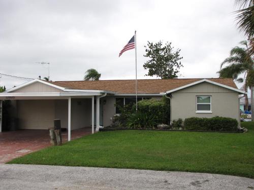 Hudson Beach Estates House | Salt Air Retreat on a Canal with Gulf Access