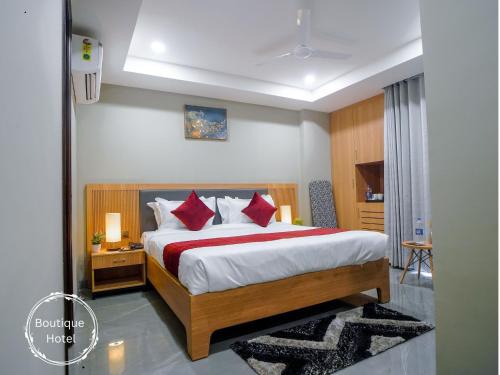 Gurugram Hotel | Saltstayz Select - Golf Course Road & Sector 57