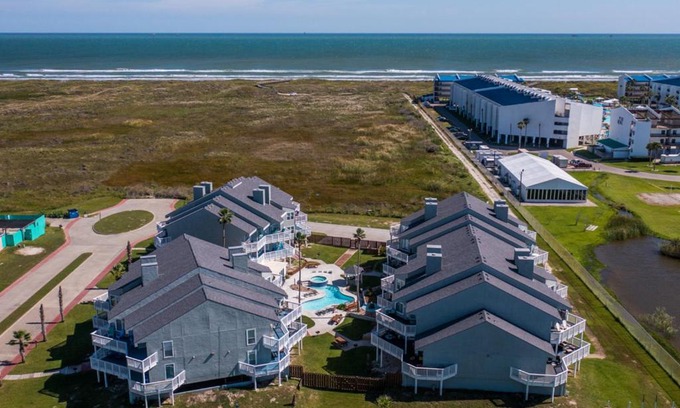 Port Aransas Apartment | Sand In Your Toes