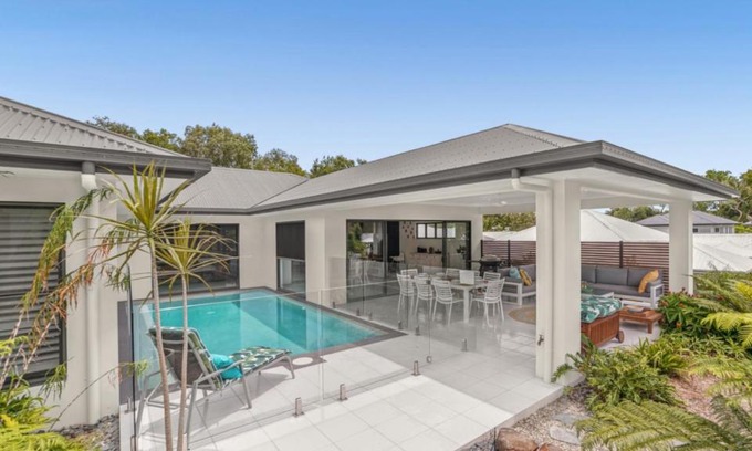 Palm Cove House | Sandcastles - Palm Cove