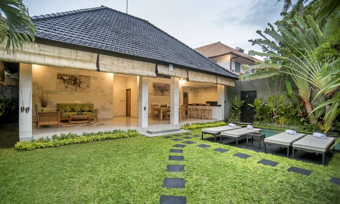 Sunset Road Villa | Sandi Agung Villa Bidadari