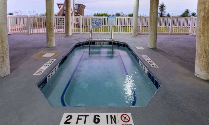 Surfside Beach Condo | Sandpebble Beach Club Surfside Beach a Ramada by Wyndham