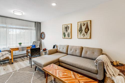Neskowin Apartment | Sandy Landing
