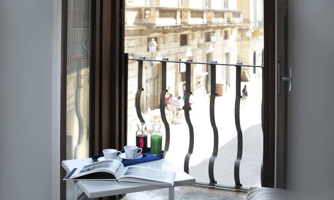Lecce Historic Center Hotel | Santacroce Luxury Rooms