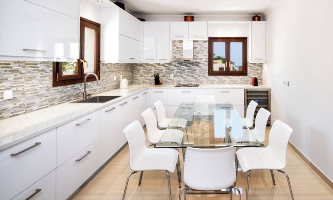 Fira Hotel | Santorinn Suites