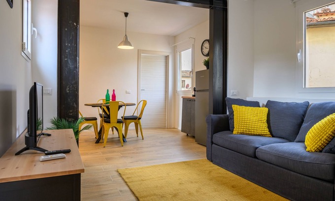 Oltrarno Apartment | Sapiti Modern by Mmega