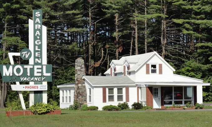 Fort Edward Hotel | Sara Glen Motel