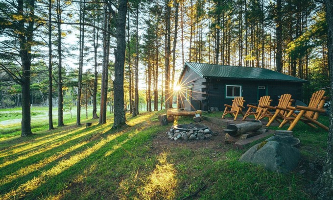 Conover Cabin | Sasquatch Sanctuary Tiny Log Home on 10 Acres