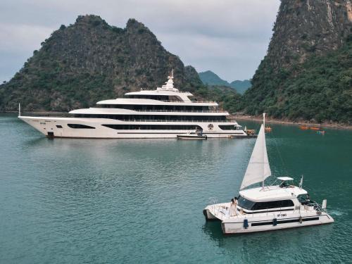 Bai Chay Boat Rental | Scarlet Pearl Cruises - Wonder On Lan Ha Bay